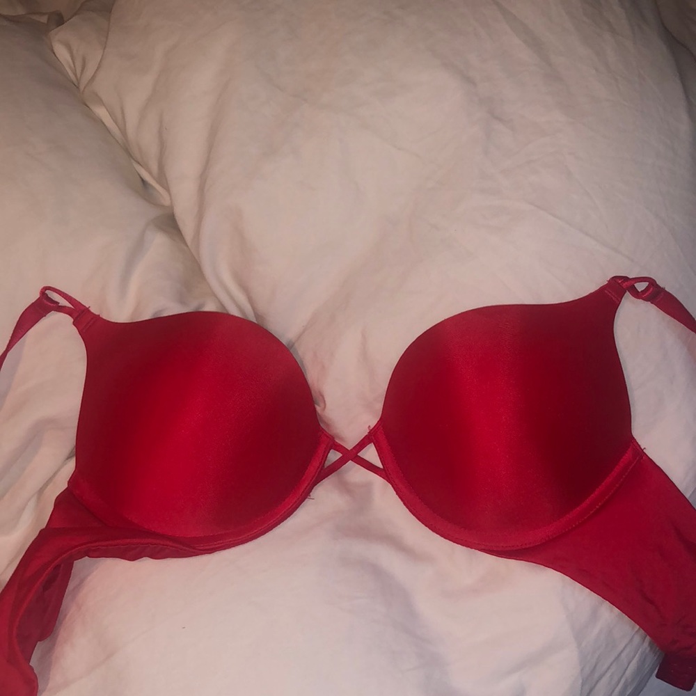 Victoria’s Secret bombshell bra NWOT